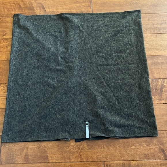 Lululemon Customizable Snap Scarf One Size - Picture 7 of 8